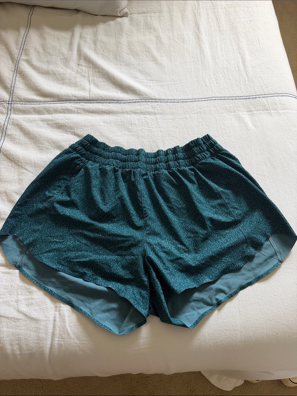 Athleta Hustle 3” Shorts